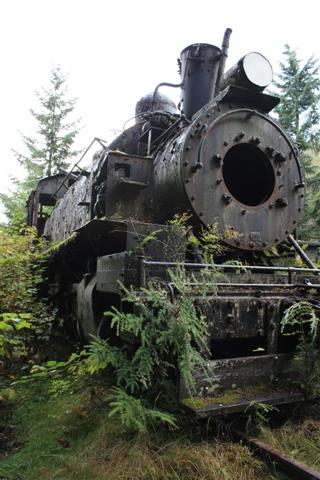 We think this is one of the old steam locomotives, i could not find any data about it. 